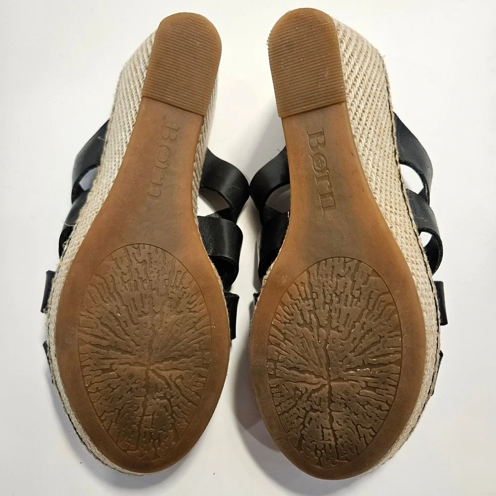 Born leather wedge